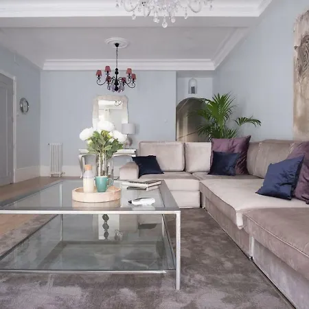 Bello Apt Monte 公寓